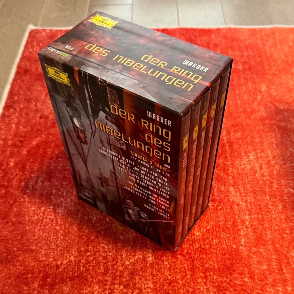 Wagner’s The Ring Cycle - Der Ring des Nibelungen Box Set